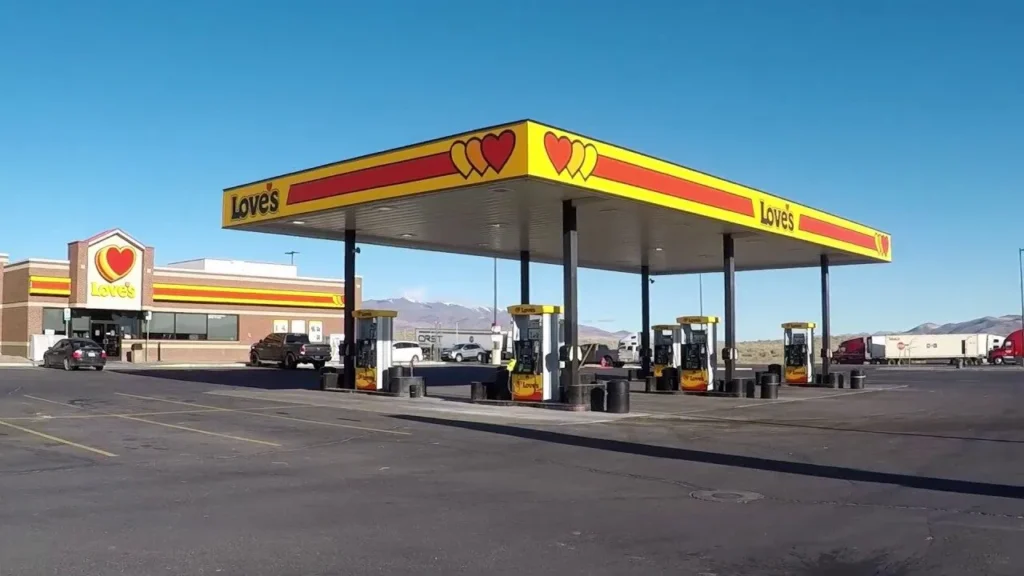 Love's Travel Stop в Fernley - душевые для бёрнеров